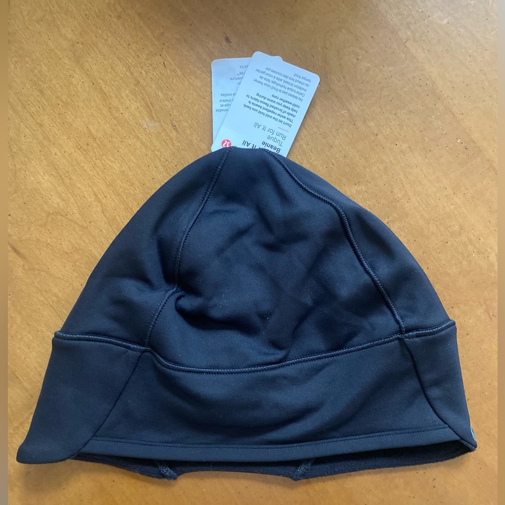 Lululemon Run For It All Beanie OS -Opening for Pony tail-NWT